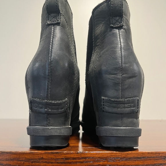 SOREL Boots - Picture 3 of 5